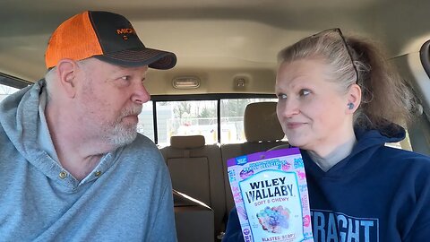 Wiley Wallaby Blasted Berry Licorice, Another Farm Store Snack Review