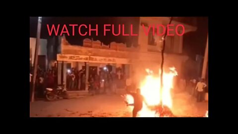 WATCH DRUNK MAN BURNING IN HOLIKA DAHAN #short #ACCIDENT #BURNING #HOLI #holikadahan