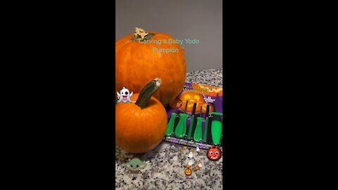 Halloween Yoda pumpkin