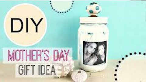 How to Make a Photo Frame out of a Mason Jar for Mother’s Day