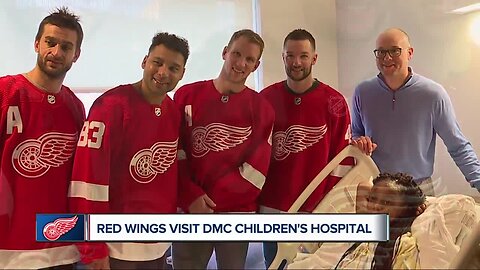 Red Wings visit DMC Children's Hospital