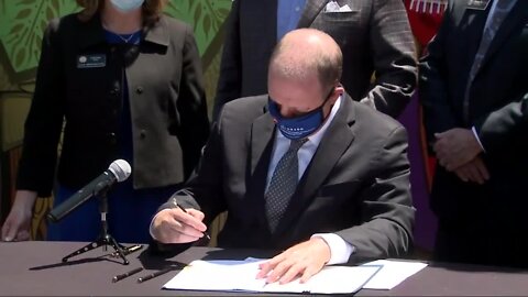 Gov. Polis signs two small business relief bills