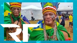 Indios de várias regiões do Brasil estão acampados em Brasilia na Frente dos Quartéis Generais.