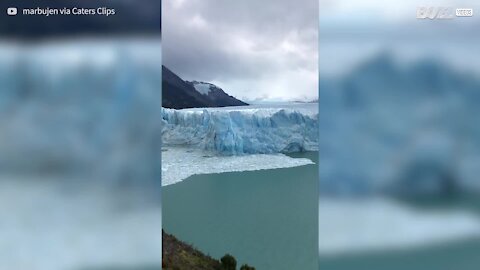 Geleira se parte e cria enormes ondas na Patagônia