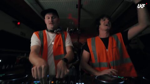 Camo & Krooked, Live From A Train (ÖBB) - UKF On Air