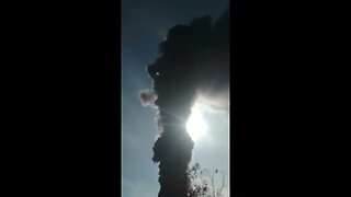 Incêndio no centro de armazenamento da Petróleos Mexicanos (Pemex)