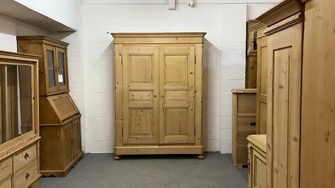 Large Very Tall French Antique Pine Wardrobe (ZZ2300G) @PinefindersCoUk
