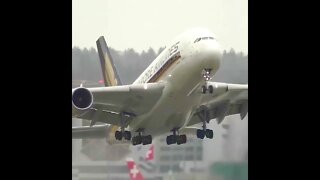 Spectacular A380 takeoff✈️