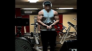 Shoulders are getting bigger (19 yr old bodybuilder)