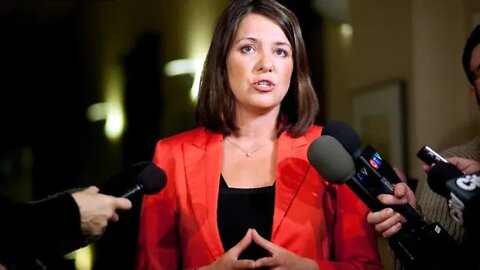 Danielle Smith tells Justin Trudeau to pound sand