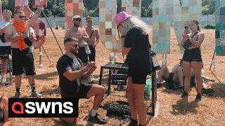 Music lovers get engaged at Glastonbury 5 years after they first met at the event