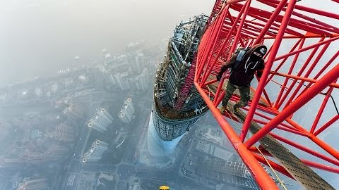 Insane Parkour And Freerunning 2016 - Shanghai Tower (650 meters)