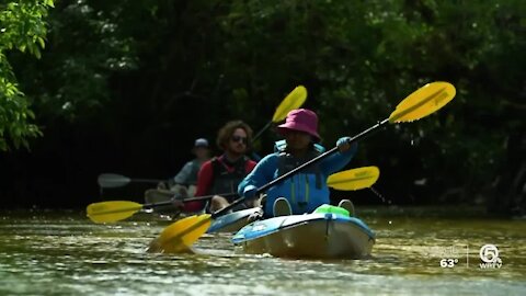 Teachers creating new science curriculum from Lake Worth Lagoon