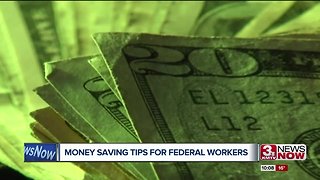 Omaha financial professionals give tips to save during government shutdown