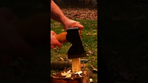 Carving a Wooden Spoon with my Husqvarna Carpentry Axe. Bushcraft / Survival skill. #shorts