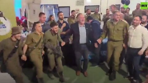 EX CIA Director MIKE POMPEO Dances w/ Israeli Soldiers Near Gaza [Hmm.. I don't like this.] - Dancing & Happy for what reason? Is Pompeo Still Vying for the Presidency of the US?