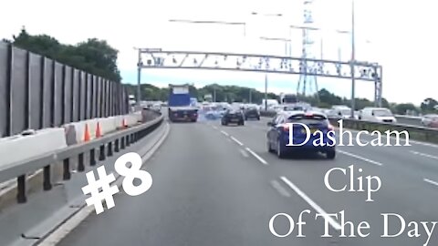 Dashcam Clip Of The Day #8 - World Dashcam - Uk Car Crash On Motorway making a car swerve