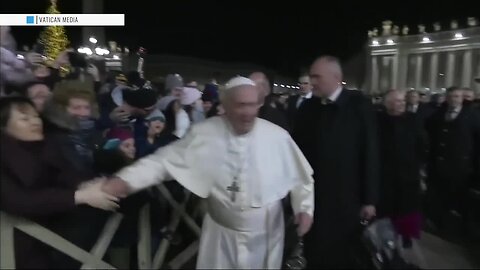Check This Out: Pope Francis slaps woman's hand
