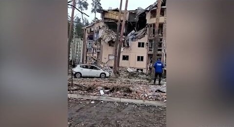 Russian Attack Blamed For Destruction Of Apartment Buildings In Irpin, Near Kyiv