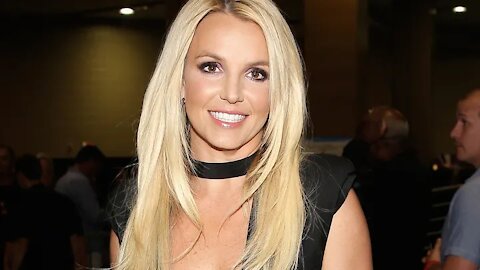Britney Spears | Her 21-Acre Estate In Thousand Oaks