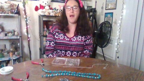 Making Necklaces Live