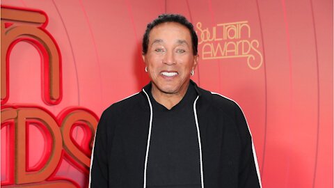 Smokey Robinson Makes Hanukkah Memorable For One Fan