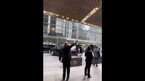 TRUMP❤️🇺🇸🥇DEPARTS FROM TRUMP TOWER🤍🇺🇸🌇🏅TO THE BRONX💙🇺🇸🏙️⭐️