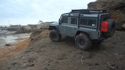 Traxxas TRX4 Takes On The Beach