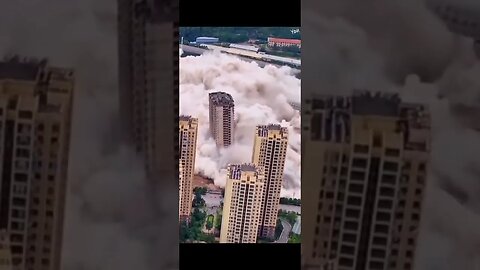 Mega buildings demolition !