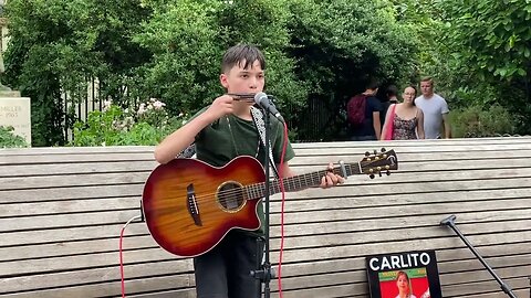 Young Phenomenon! 12 years old from Glasgow; Carlitos playing Campfire Vampire!