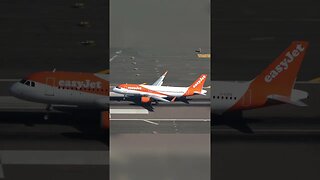 Landing at Gibraltar; easyJet G-EZPD