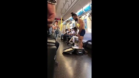 Cultural enricher in USA undresses and takes a shower on subway. Hygiene is important.