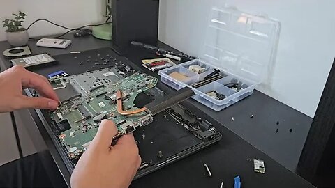 ACER Aspire E15 Disassembly and RAM Upgrade