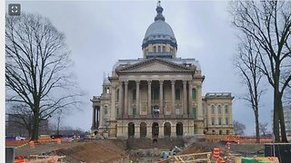 Bill restricting taxes from libraries that 'ban books' among more than 100 bills passing IL House