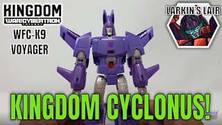 Transformers Kingdom Voyager Cyclonus Review WFC-K9 (Retail Release), Larkin's Lair