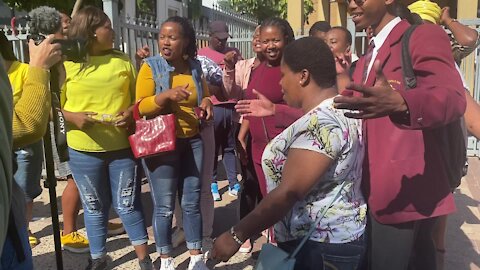 SOUTH AFRICA - Cape Town - Kidnapping of twin baby, Kwahlelwa Tiwane by 18 year old, Karabo Tau bail hearing (Video) (5ok)