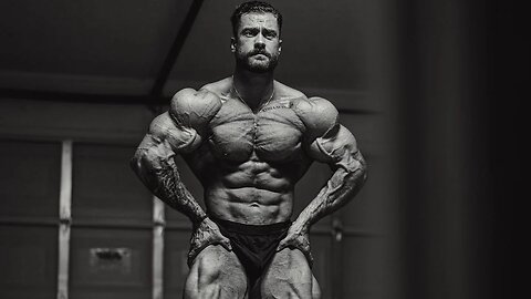 THE ULTIMATE PHYSIQUE-BODYBUILDING