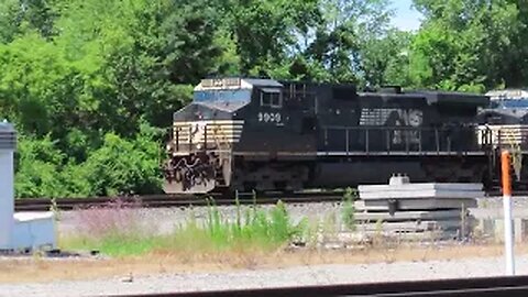 Norfolk Southern Manifest Mixed Freight Train from Berea, Ohio July 9, 2022