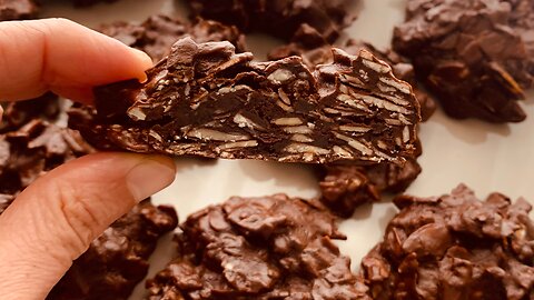 Sweet Indulgence: Simple Recipe for Flourless Chocolate Almond Cookies