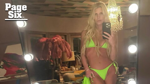 Jessica Simpson brings 'neon energy' in green Skims bikini and pink heels