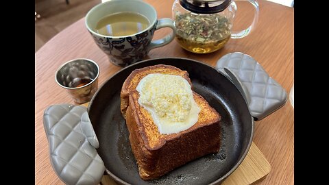 Fluffy French Toast at a Cafe in Tokyo Station