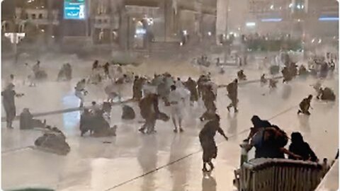 FURY upon the Kaaba! Severe Thunderstorm rages in Mecca, Saudi Arabia.