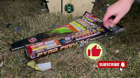 Firework Rocket Comparison - Aurora VS Pyro Pinnacle