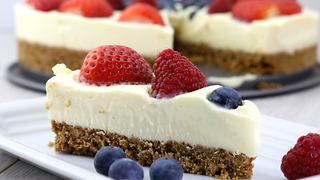 No-bake berry cheesecake recipe