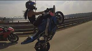 Can You Handle It? Bike Stunt Performances from Girl...