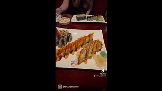 Trying Out Godzilla Roll!!!