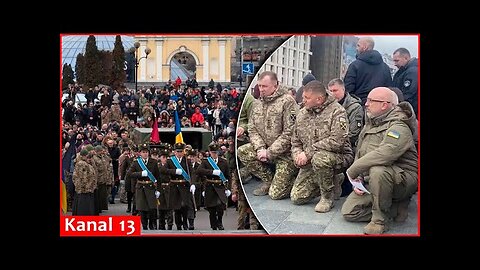 Ukrainian people and officials kneel down to bid farewell to heroic fighter who died in Bakhmut