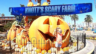 Halloween Begins At Knotts Berry Farm - Walkthrough - Decorations - Boardwalk Games