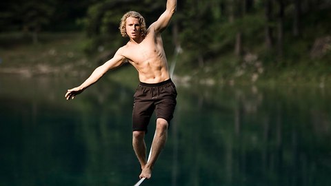 World Record Tightrope Crossing: 250m Waterline Crossing Over Austrian Lake