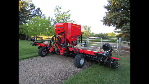 Seeding with the MaterMacc MSD Elektro Pneumatic Seed Drill